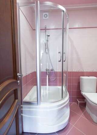 Гостевой дом Лотос Сочи Стандартный двухместный номер с 2 отдельными кроватями-1