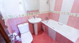 Гостевой дом Лотос Сочи Стандартный двухместный номер с 2 отдельными кроватями-4