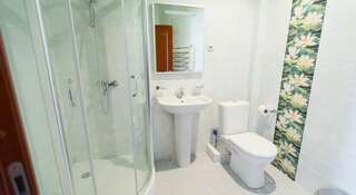 Гостевой дом Лотос Сочи Стандартный двухместный номер с 2 отдельными кроватями-3